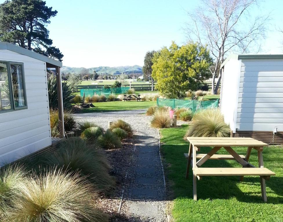 Martinborough Top 10 Holiday Park Номер фото