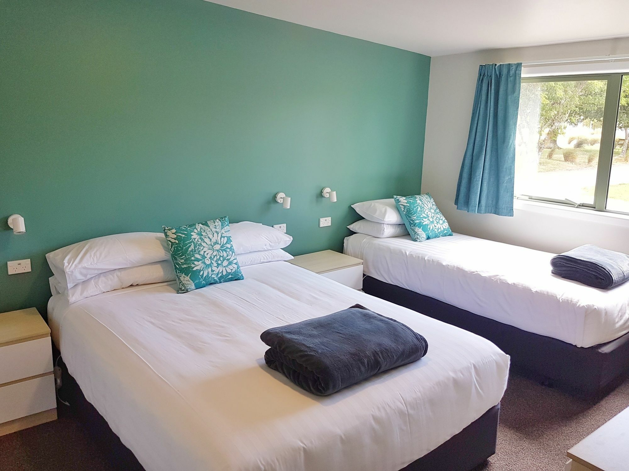 Martinborough Top 10 Holiday Park Экстерьер фото