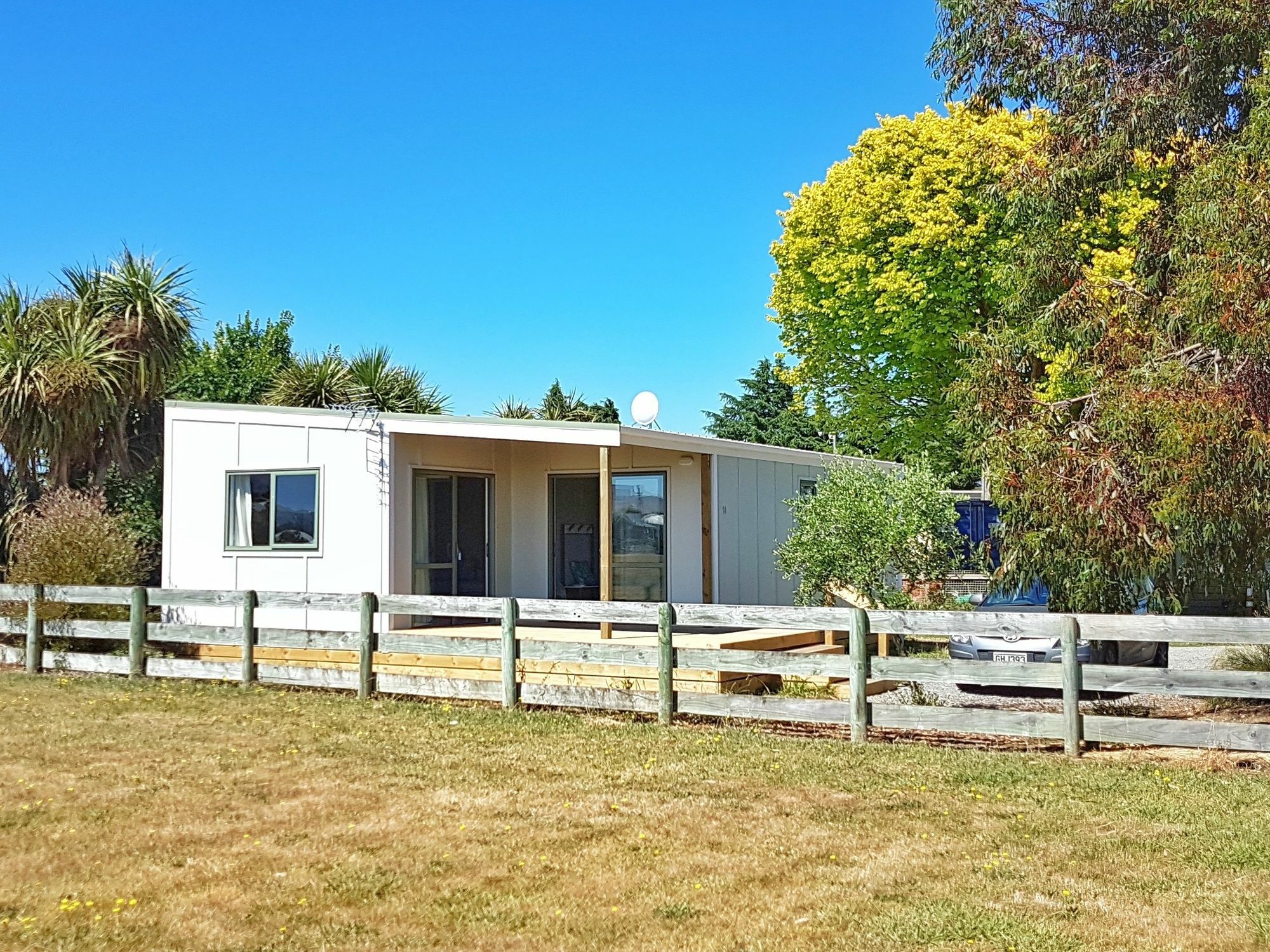 Martinborough Top 10 Holiday Park Экстерьер фото